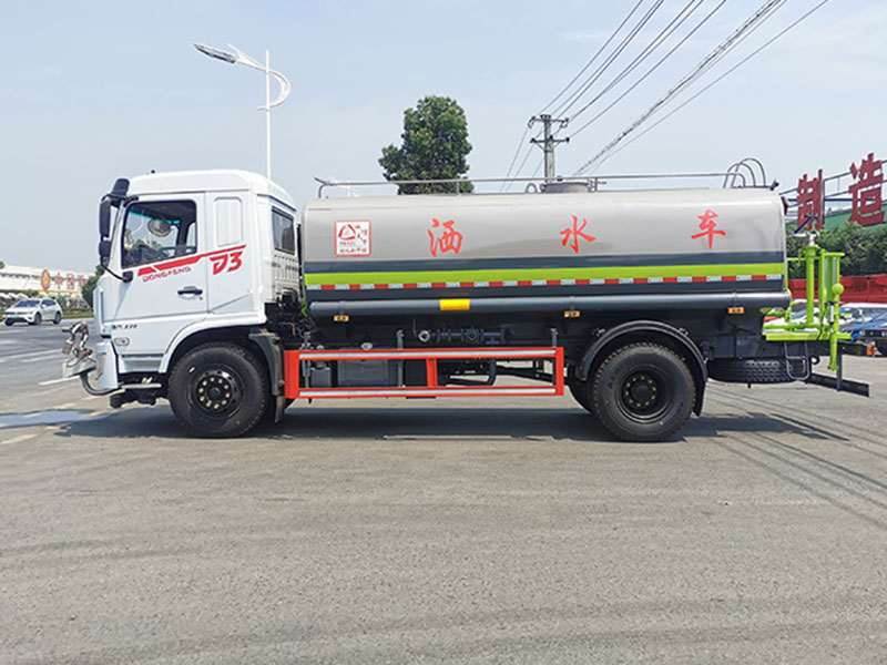 中潔牌XZL5183GSS6型灑水車