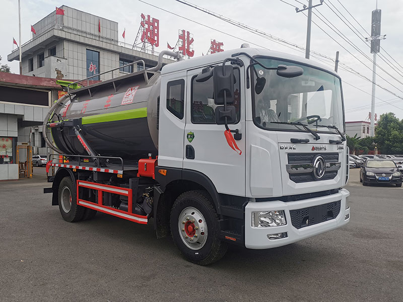 中潔牌XZL5160GXW6型吸污車